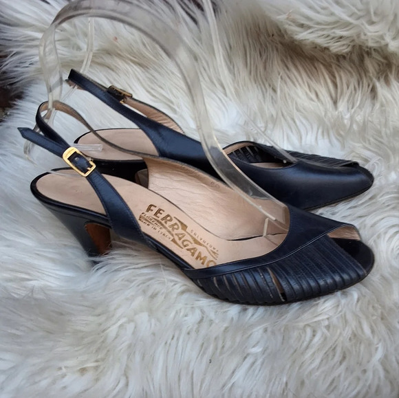 Ferragamo Blue strappy slingback heels 6B - Picture 1 of 10